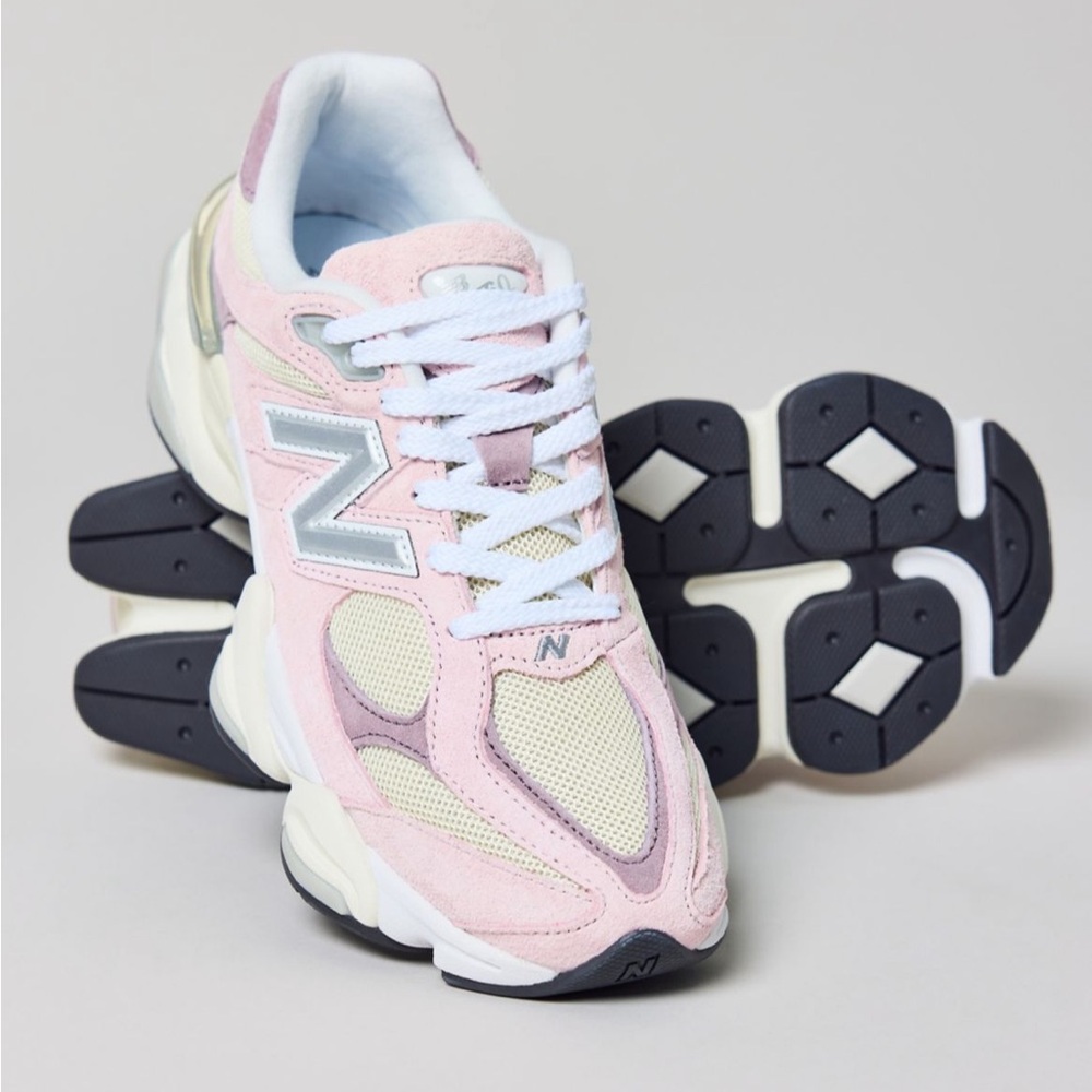 Brand new New Balance 9060 sneaker